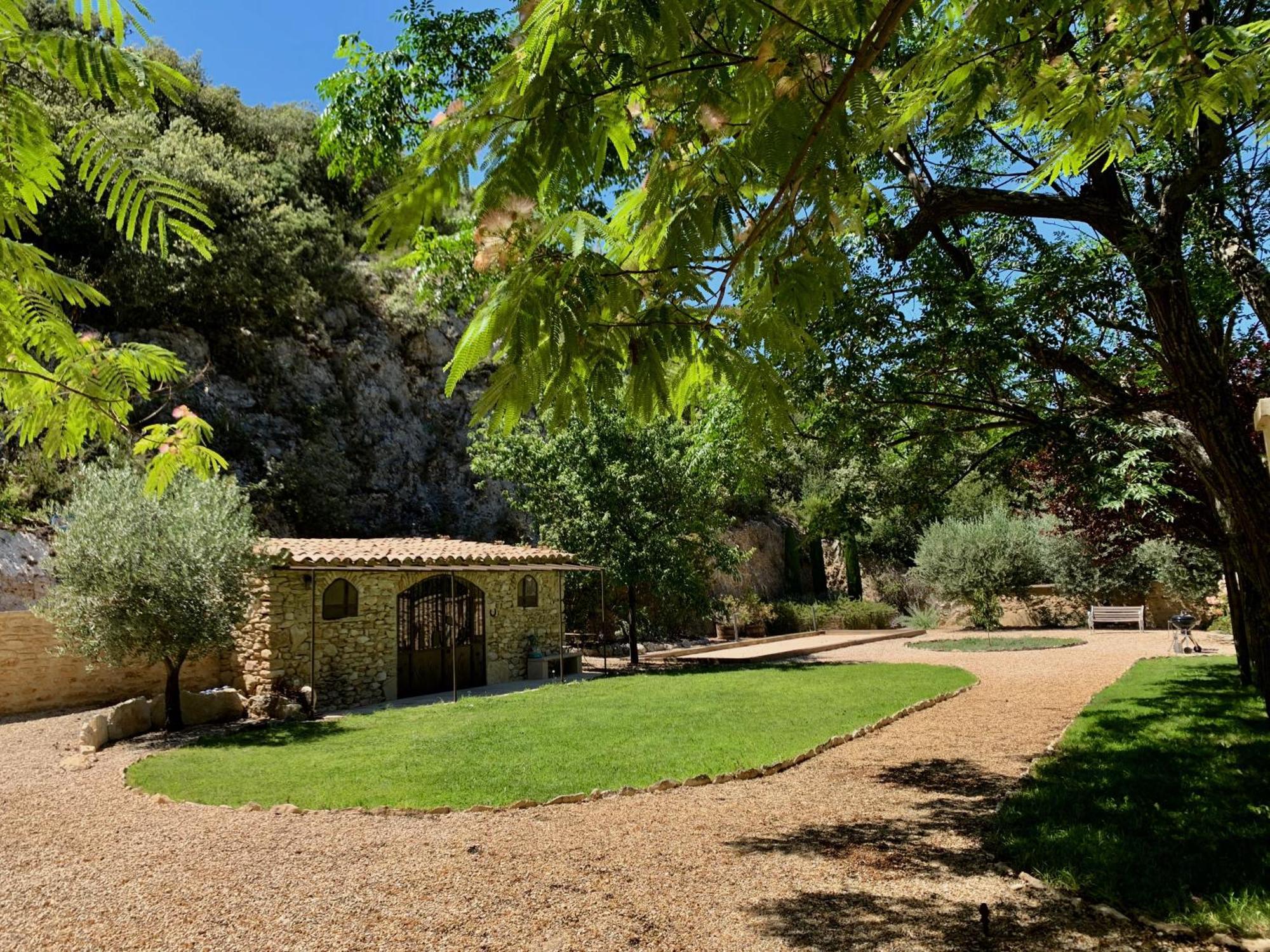 Clos Des Mages Le Beaucet Exterior photo